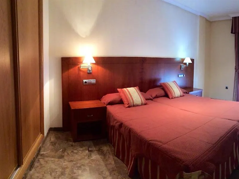 Apartamentos Turisticos Cristo Del Consuelo Cazorla Hotel